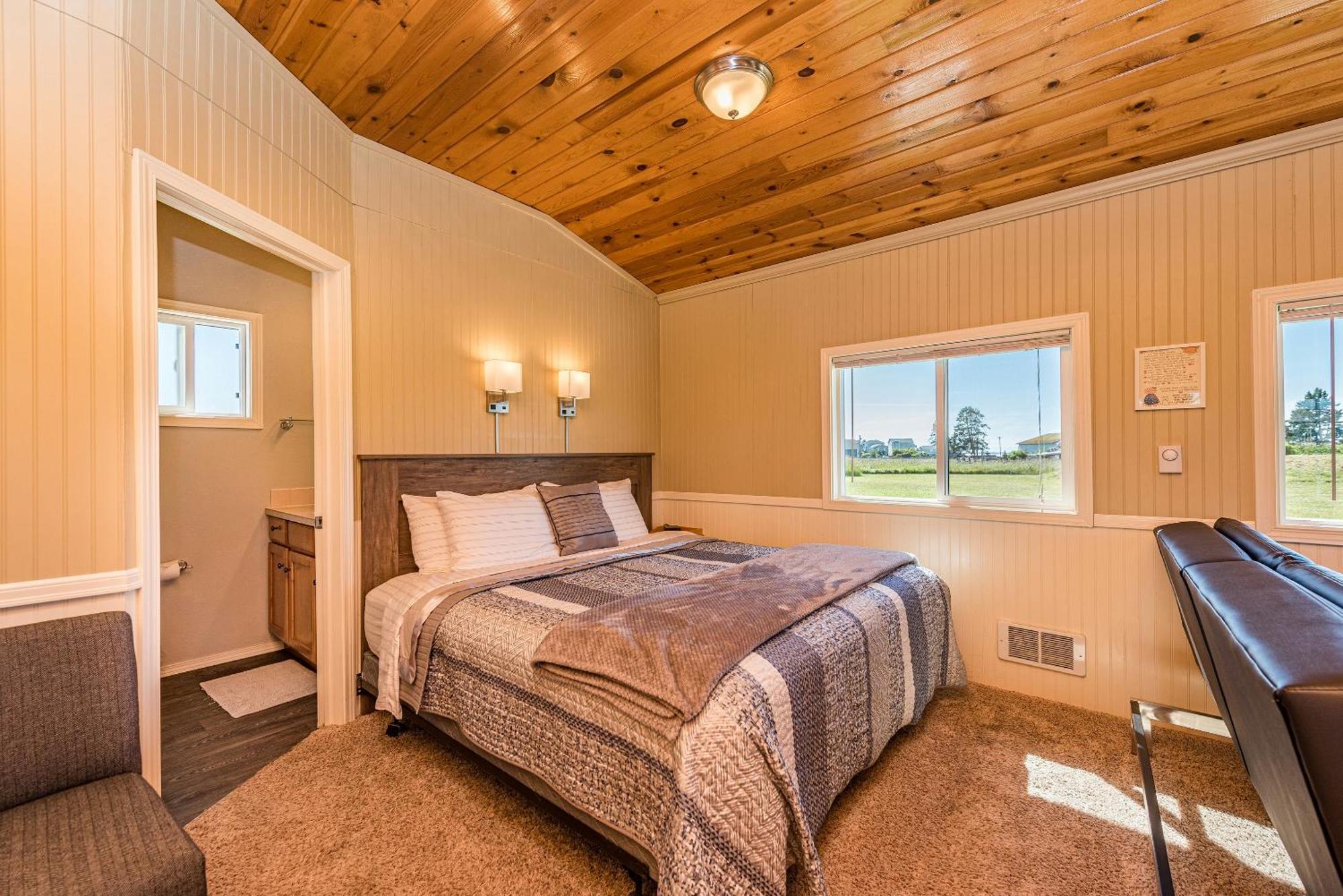 Juan De Fuca Waterfront Hotel & Cottages Sequim Dış mekan fotoğraf