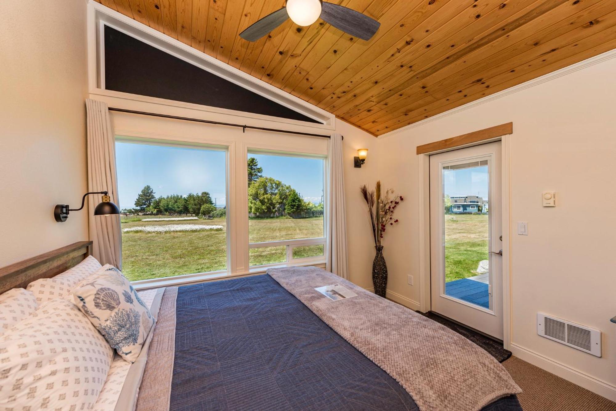 Juan De Fuca Waterfront Hotel & Cottages Sequim Dış mekan fotoğraf