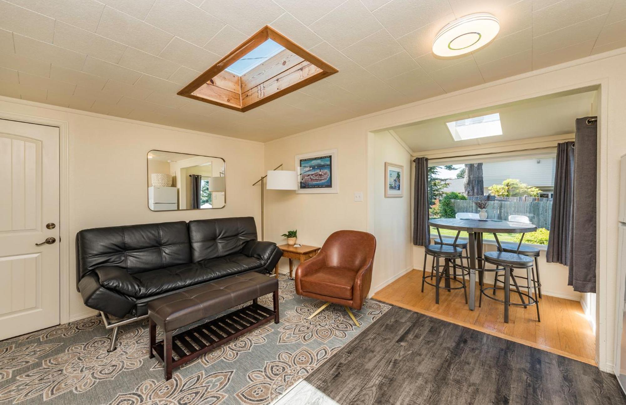 Juan De Fuca Waterfront Hotel & Cottages Sequim Dış mekan fotoğraf