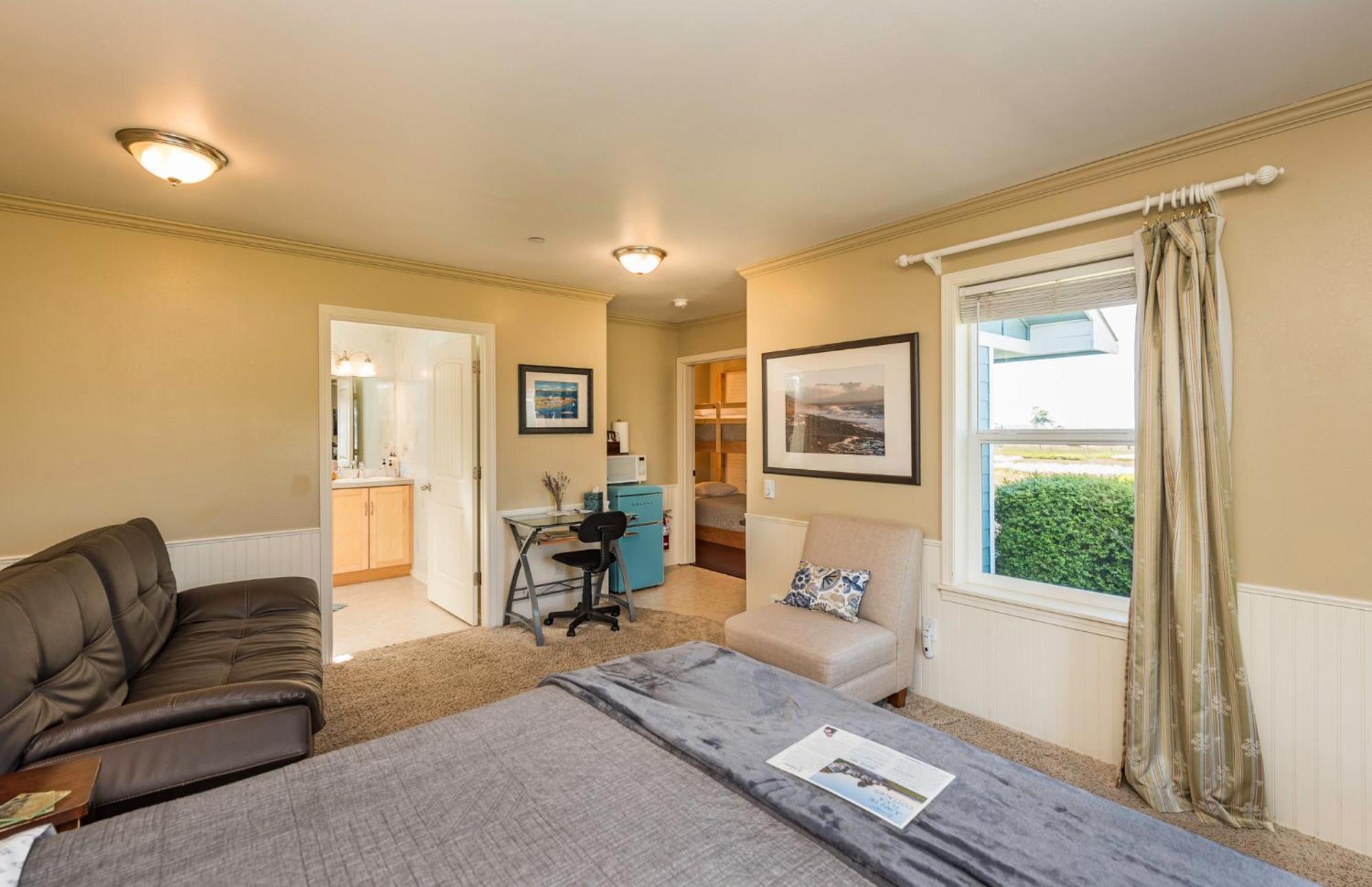 Juan De Fuca Waterfront Hotel & Cottages Sequim Dış mekan fotoğraf